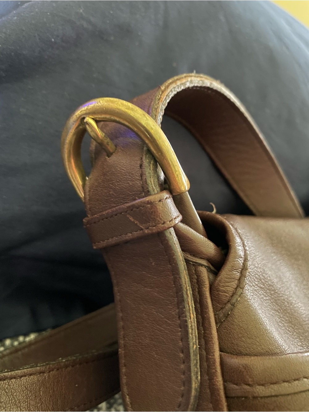 Vintage Coach Leather Crossbody - Picture 6 of 12